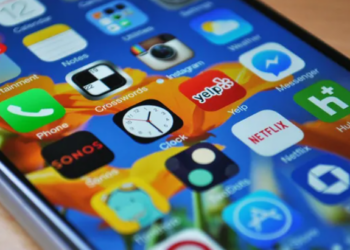 Kenyans Told to Be Ready for Cheap Smartphones