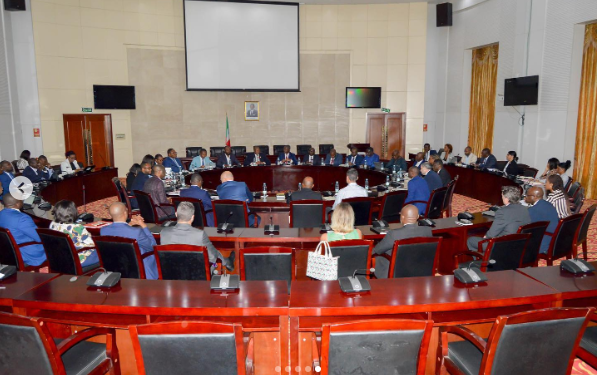 Equatorial Guinea: Oil Firms Given 30 Days to Open Accounts in National Banks