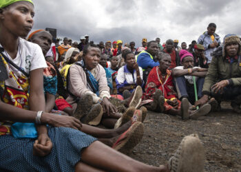 Kenyans demand compensation for British army blaze ahead of king’s visit