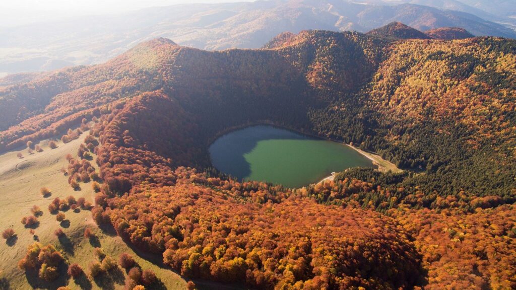 Inactive Volcanoes: A Looming Risk of Explosive Eruptions, Study Reveals in Ciomadul