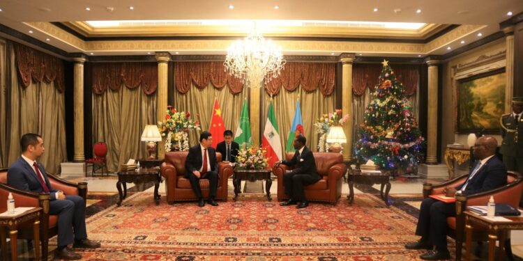 A New Chapter in Diplomacy: Chinese Ambassador Presents Credentials to President Obiang of Equatorial Guinea
