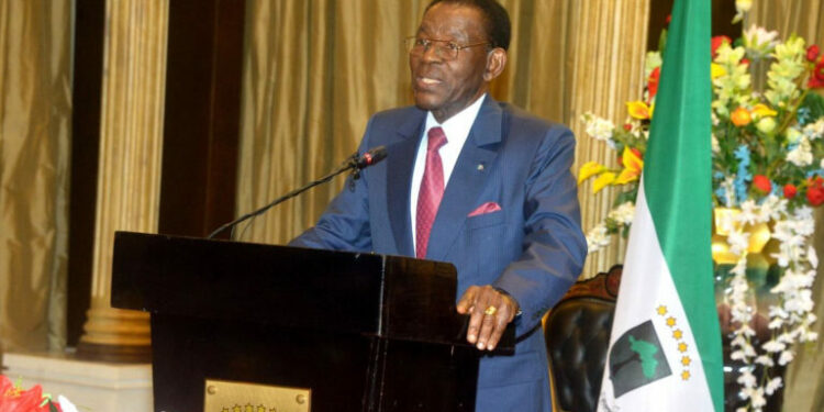 "Equatorial Guinea: President Obiang Nguema announces a 'Government of Salvation' to revitalize the economy."
