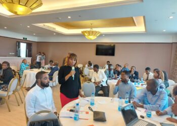 Equatorial Guinea: UNFPA and ASOPGE train journalists on key population issues