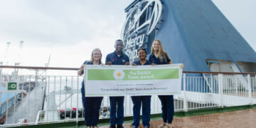 A prize that crosses borders: African nurses and crew, a global model of healthcare