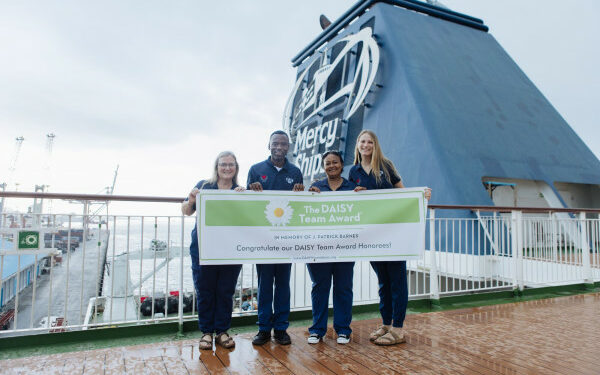 A prize that crosses borders: African nurses and crew, a global model of healthcare