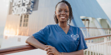 Ghanaian Biomedical Specialist Receives International Humanitarian Award