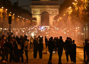 France Rocked by Protests Over Cost of Living as Violence and Looting Deepen Social Crisis
