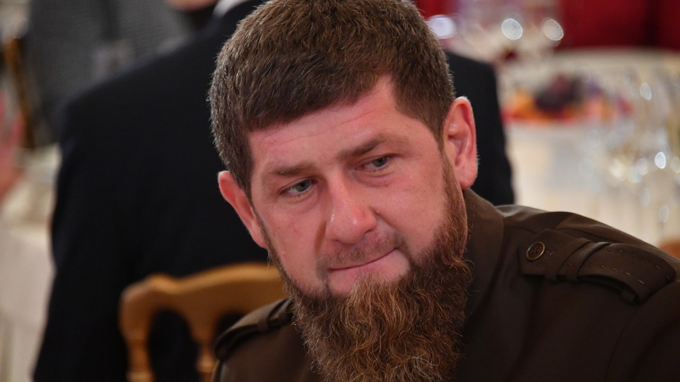 ‘Taking the situation into their own hands’: Kadyrov backs Chechens involved in violent clashes in France