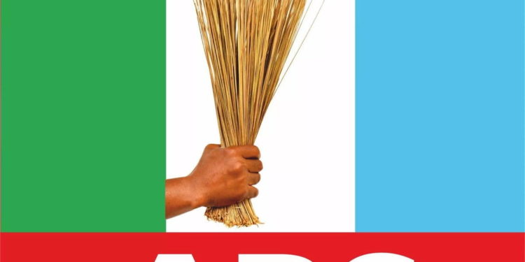 Nigeria BREAKING: APC Chairman resigns in Ondo, joins PDP