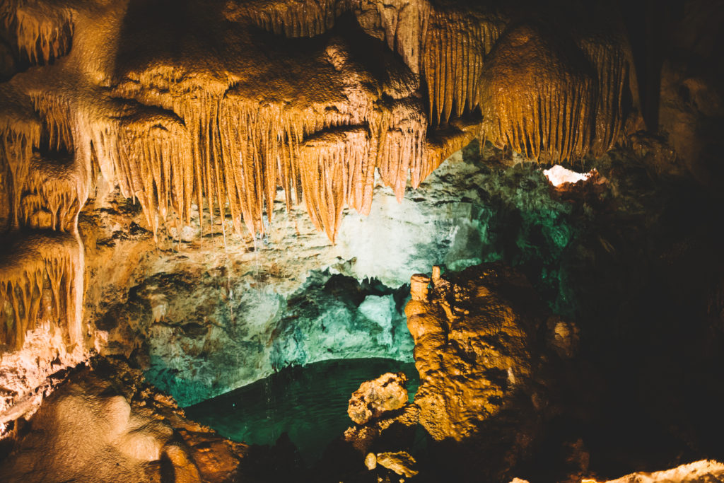 Cango Caves in Oudtshoorn, Western Cape : Complete Guide