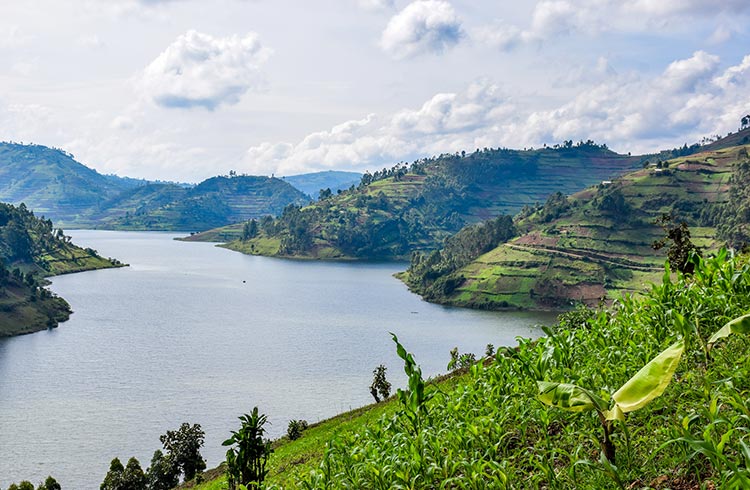 Travel to Uganda: Essential Facts and Information