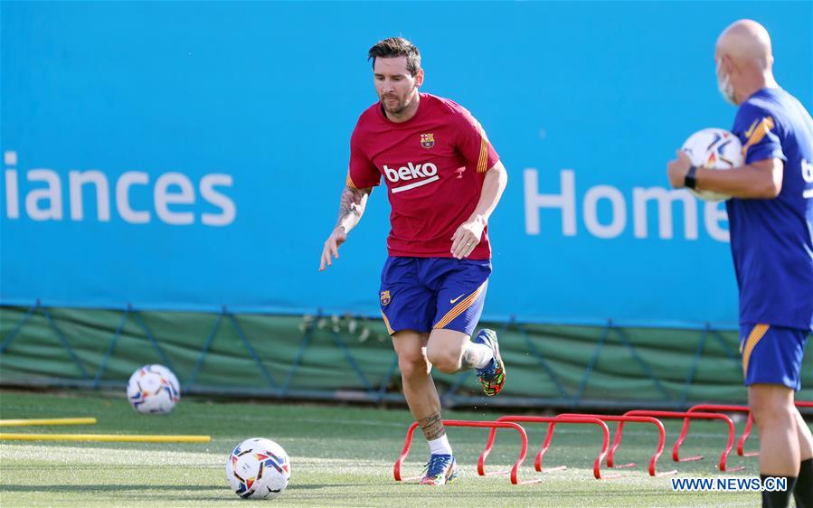 Messi trains alone as Barca reintegration begins