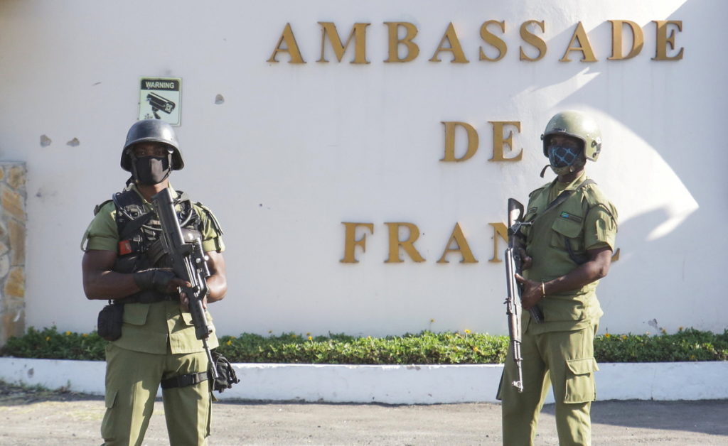 Dar es Salaam: Gunman kills 4 near embassy in Tanzania