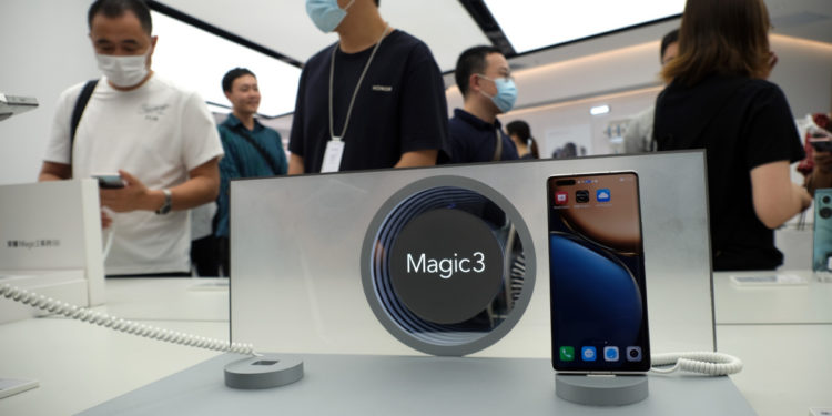 Honor has overtook Xiaomi and Apple to become China's third-largest smartphone producer