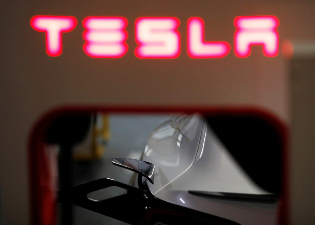 Tesla falls on Musk tweet saying Hertz deal not signed yet