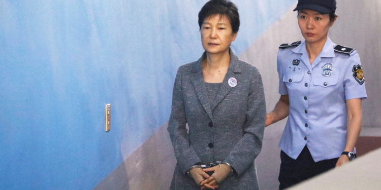 SEOUL: Ex-South Korean president Park Geun-hye set free