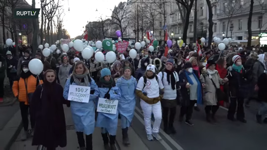The Austrian government’s plan to make vaccination against Covid-19 mandatory has sparked mass protests