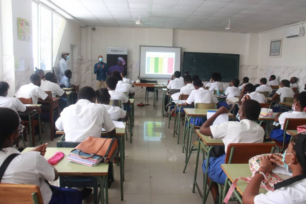 Equatorial Guinea: Dreams Hub proposes entrepreneurship as a resource and change agent in education.